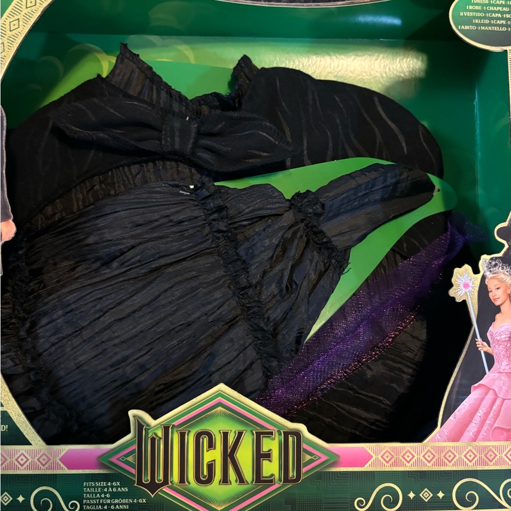 Wicked Elphaba Dress Costume and Broom Set 4-6X - Picture 7 of 9